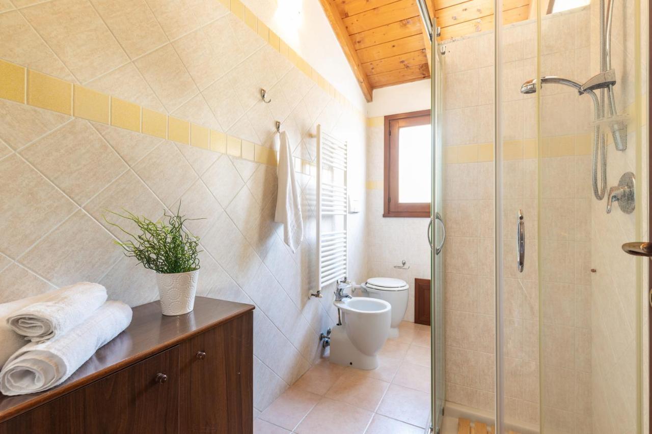 Casa Orfea Lägenhet Santa Maria Navarrese Exteriör bild