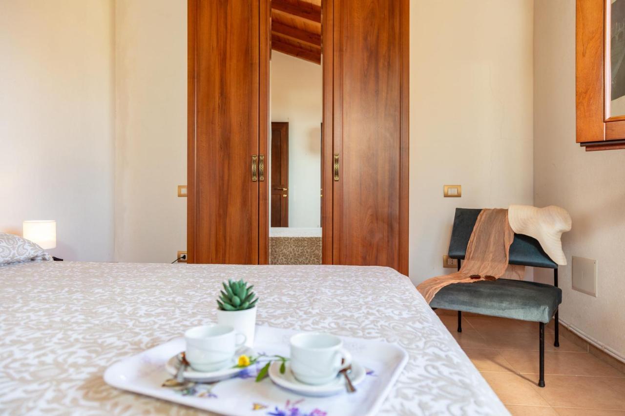 Casa Orfea Lägenhet Santa Maria Navarrese Exteriör bild