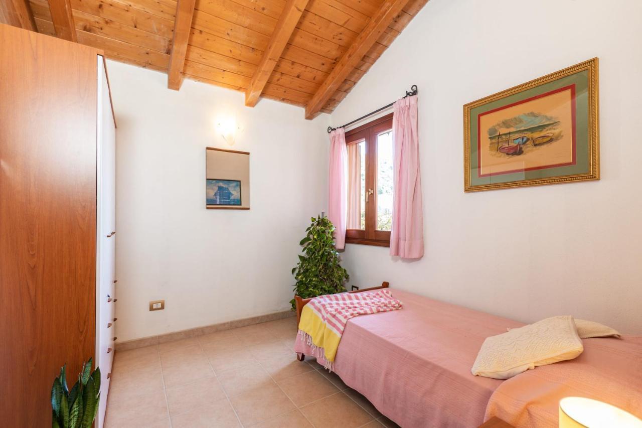Casa Orfea Lägenhet Santa Maria Navarrese Exteriör bild