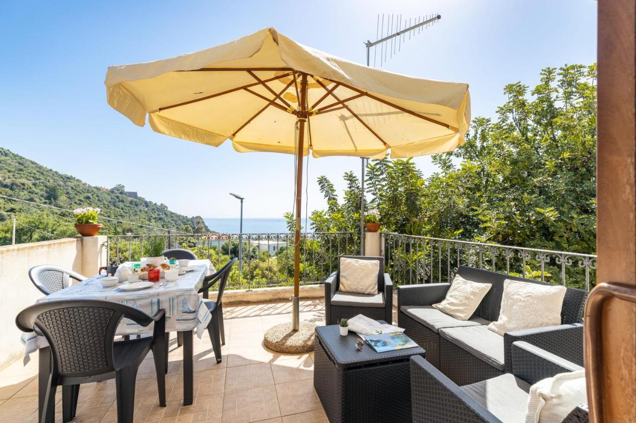 Casa Orfea Lägenhet Santa Maria Navarrese Exteriör bild