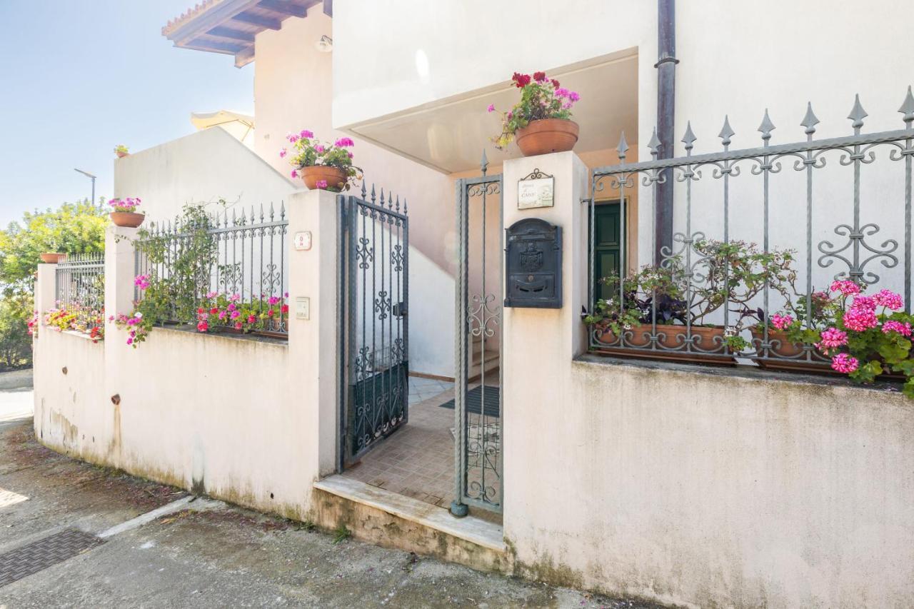Casa Orfea Lägenhet Santa Maria Navarrese Exteriör bild